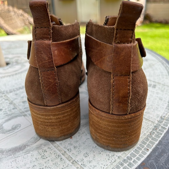 Kork Ease original ankle boots  2” chunk heel Sz 9.5 - Picture 9 of 9